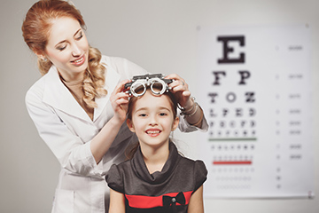 The Right Age for Contacts